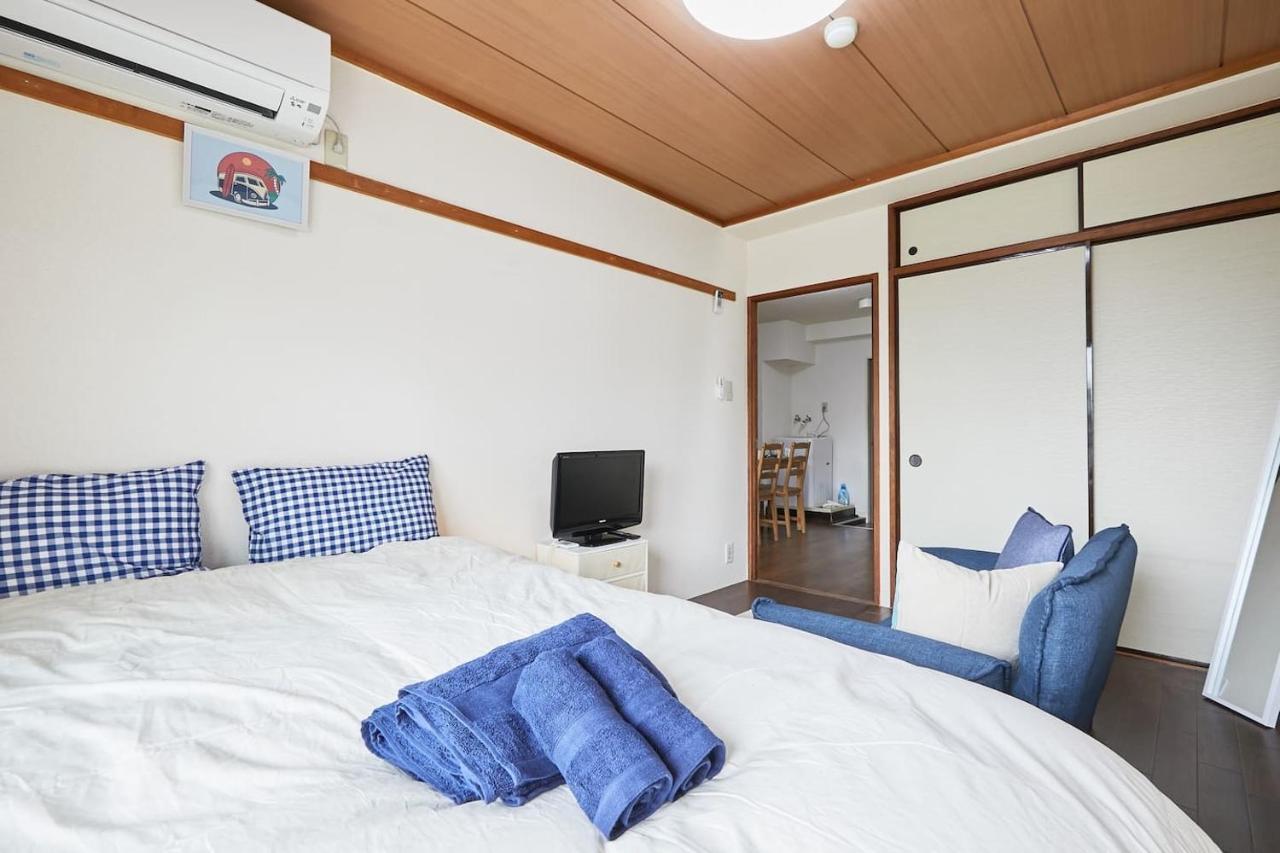 Apartment Sun White Gyoutoku 303
