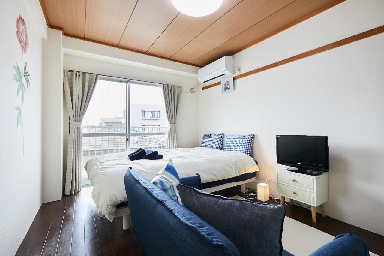 Apartment Sun White Gyoutoku 303